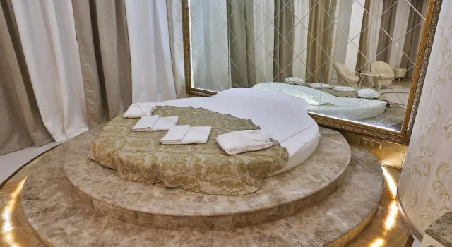De Art 13 na Profsoyuznoi, Réserver Hôtel UZAO Area Moscou, près de Novye Cheryomushki Metro Station