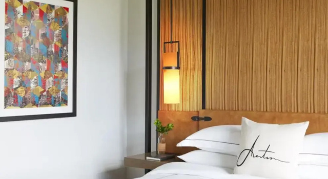 Двухместный номер угловой Premium с балконом Kimpton Aertson Hotel by IHG