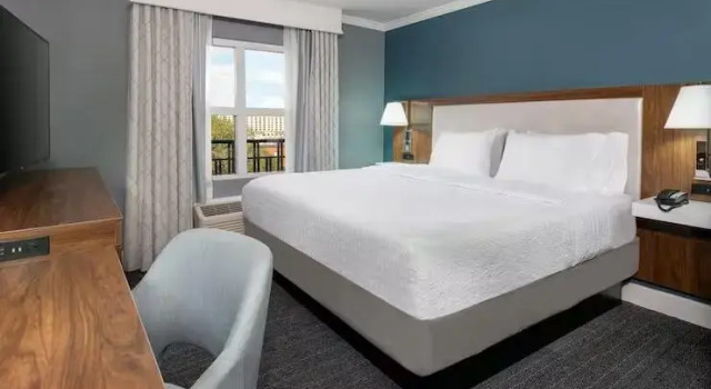 Двухместный номер Historic view Standard Hampton Inn Savannah Historic District