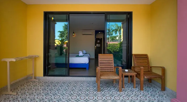 Двухместный номер Pool Access Superior Anchanlina Hotel (SHA Plus+)