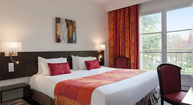Двухместный номер Superior Executive Logis Hôtel Restaurant La Berteliere