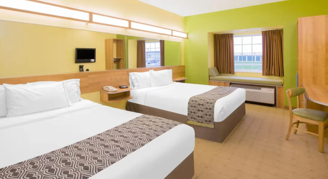Двухместный номер Microtel Inn & Suites by Wyndham Delphos