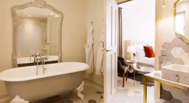 Двухместный номер Pool Superior Mas des Herbes Blanches Hôtel & Spa   Relais & Châteaux