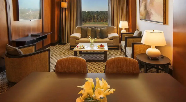 Четырёхместный люкс Classic с 2 комнатами Ayla Grand Hotel