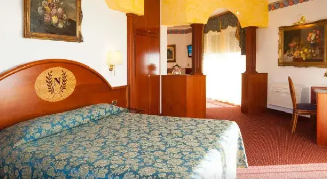 Двухместный люкс с видом на море Hotel Napoleon