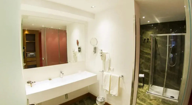 Семейный номер Superior Catania International Airport Hotel
