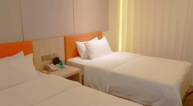 Двухместный номер без окна Baiyun City Hotel