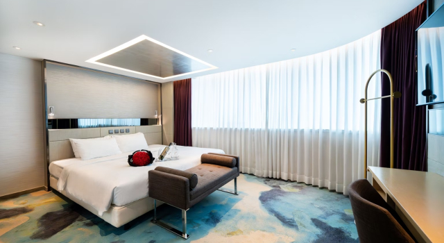Двухместный люкс Signature Sohotel