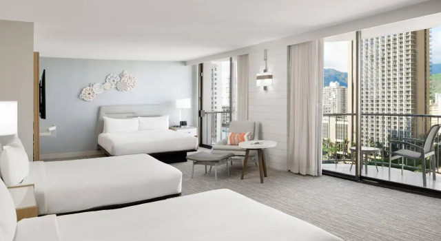 Полулюкс Kealohilani Family с балконом Waikiki Beach Marriott Resort & Spa