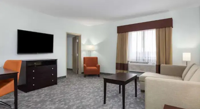 Двухместный люкс с красивым видом из окна La Quinta by Wyndham Bonita Springs Naples North