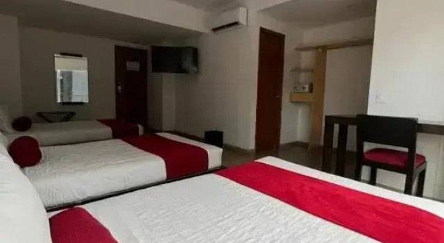 Трёхместный номер Standard Hotel Florencia Plaza Poblado
