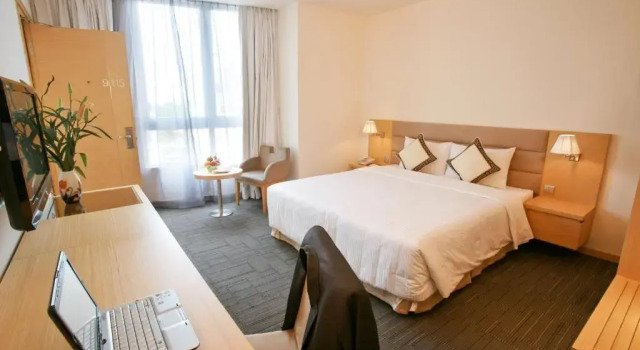 Люкс Liberty Central Saigon Centre Hotel