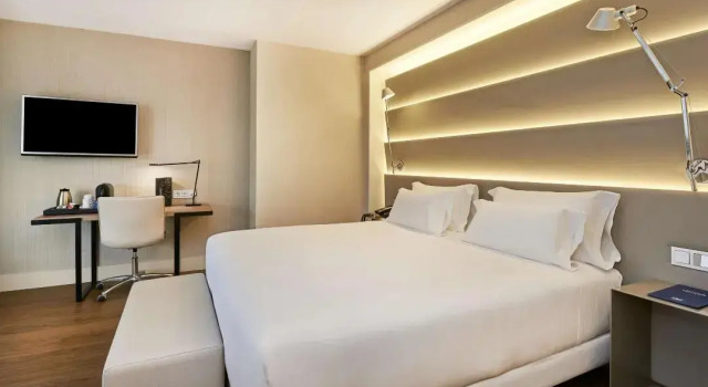 Двухместный люкс NH Sants Barcelona