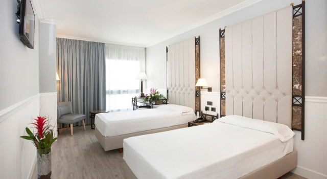 Camera familiare Standard Hotel Gran Via