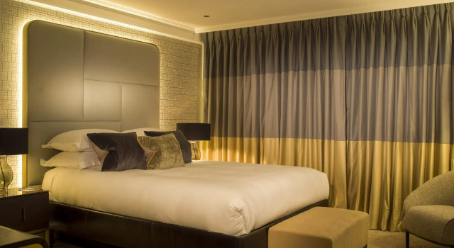 Резиденция Horsbrugh The Guardsman Hotel