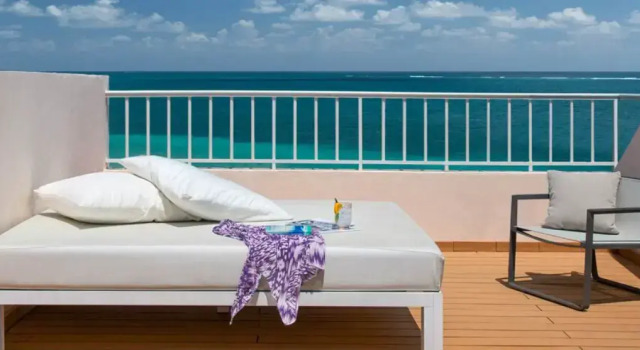 Двухместный люкс клубный Two-Story Rooftop Terrace oceanfront Excellence Riviera Cancun - Adults Only All Inclusive