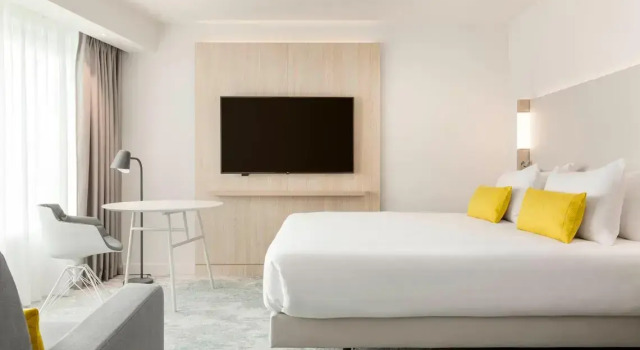 Двухместный номер Family Guest Courtyard by Marriott Paris Gare de Lyon
