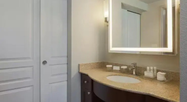 Люкс c 1 комнатой Homewood Suites by Hilton Southwind - Hacks Cross