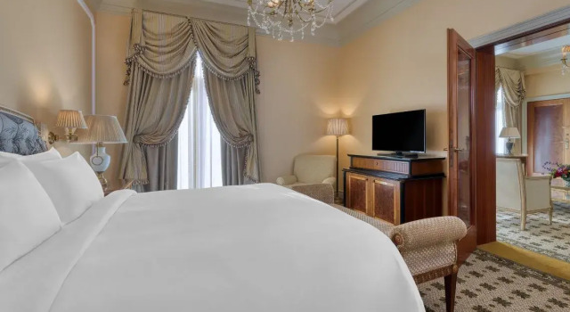 Двухместный люкс High Floor Executive c 1 комнатой with acropolis view Hotel Grande Bretagne, a Luxury Collection Hotel, Athens
