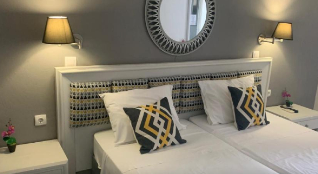 Трёхместный номер Alkyonides Boutique Hotel