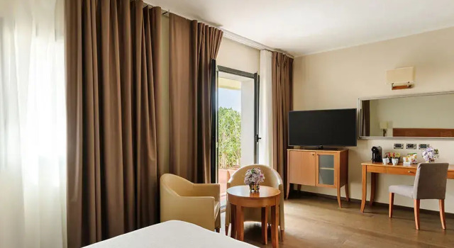 Двухместный полулюкс Hotel dei Cavalieri Caserta - La Reggia