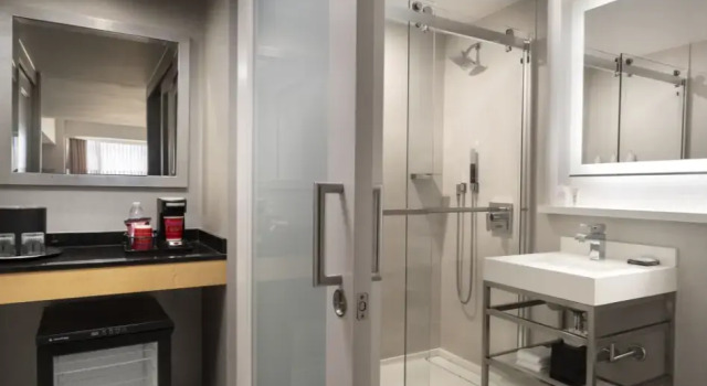 Четырёхместный полулюкс San Francisco Marriott Union Square