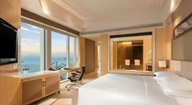 Двухместный номер угловой Executive Hilton Dalian