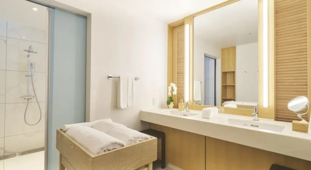 Club Suite Club Wing Royal The Orion Hotel Motobu Resort & Spa
