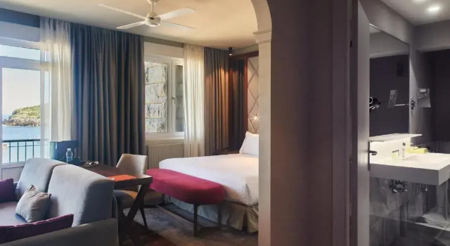 Двухместный номер Deluxe с видом на море Hotel Silken Palacio Uribarren
