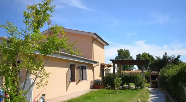Villa Centro D, Varaa Villa Hotellit Capalbio pysäköinnillä, Pysäköinti