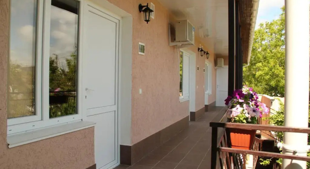 Yevpatoriya Guest House, Rezervovat Penzión Evpatorya 