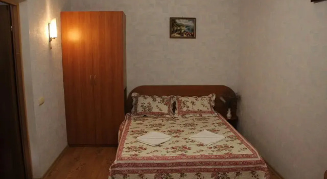 Guest House More-More (Elling 27 Katran), Book Guesthouse Ordzhonikidze 
