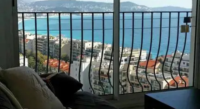 Apartment Avenue de Carras, Забронировать Апартаменты/квартира Fabron Ницца, рядом с Пляж Фаброн