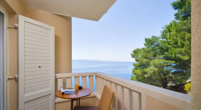 Hotel Sunceva Postelja Brela, Rezerwuj Hotel Hotele w Split-Dalmatia County z parkingiem, Parking