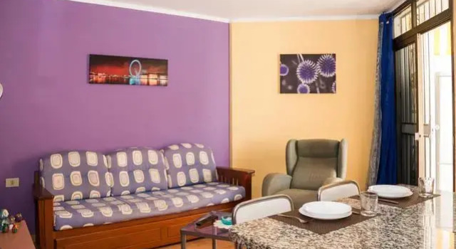 Sumerland, Prenota Hotel Arona 