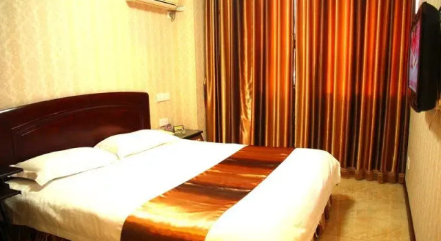 Dandong Garden Hotel, Buchen Sie Hotel Zhenxing Dandong