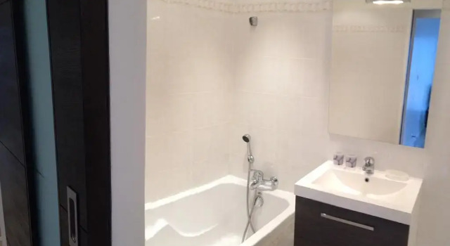 Apartment Avenue de Carras, Забронировать Апартаменты/квартира Fabron Ницца, рядом с Пляж Фаброн