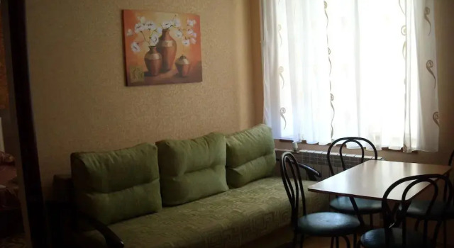 Mini Hotel, Забронировать Мини-отель Отели Саки с парковкой, Парковка