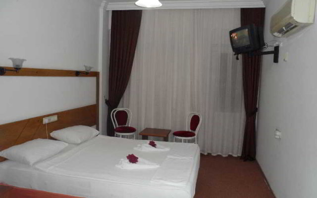Semoris Hotel 2