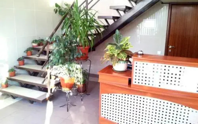 Sunday Hotel вид на фасад