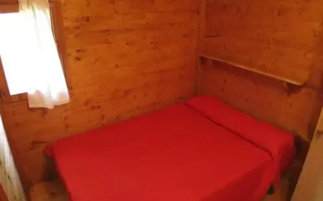 Отель Camping Rio Purón комната для гостей