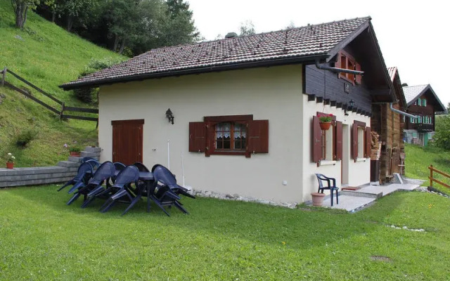 Отель Chalet Gentil Nid Нендаз вид на фасад