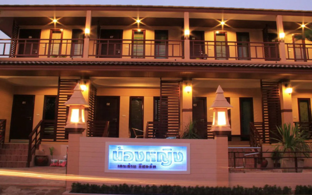 The Leaf Hotel Koh Larn вид на фасад