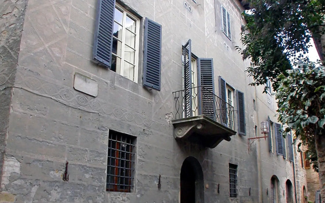 Отель Locazione Turistica San Girolamo Италия, Сан-Джиминьяно - отзывы, цены и фото номеров - забронировать отель Locazione Turistica San Girolamo онлайн вид на фасад