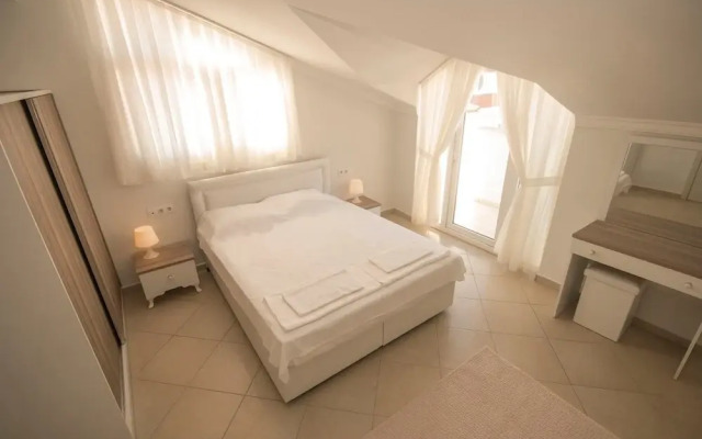 Stella Luxury Apartments & Residence