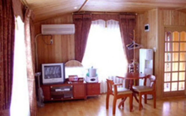Valley Log Pension
