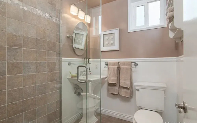 Coastal Hideaway - 2 Br Townhouse