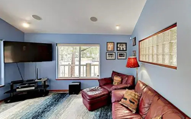 Se Teakwood - 3 Br Home