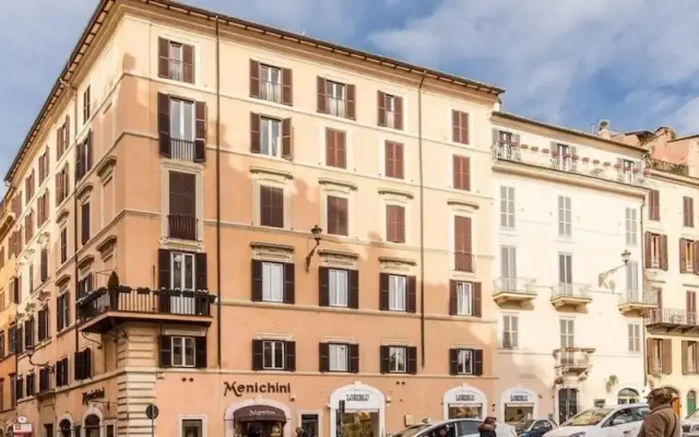 Отель Piazza Spagna Relais вид на фасад