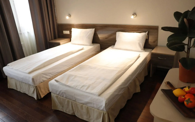 Roots Hotel and Wine Bar